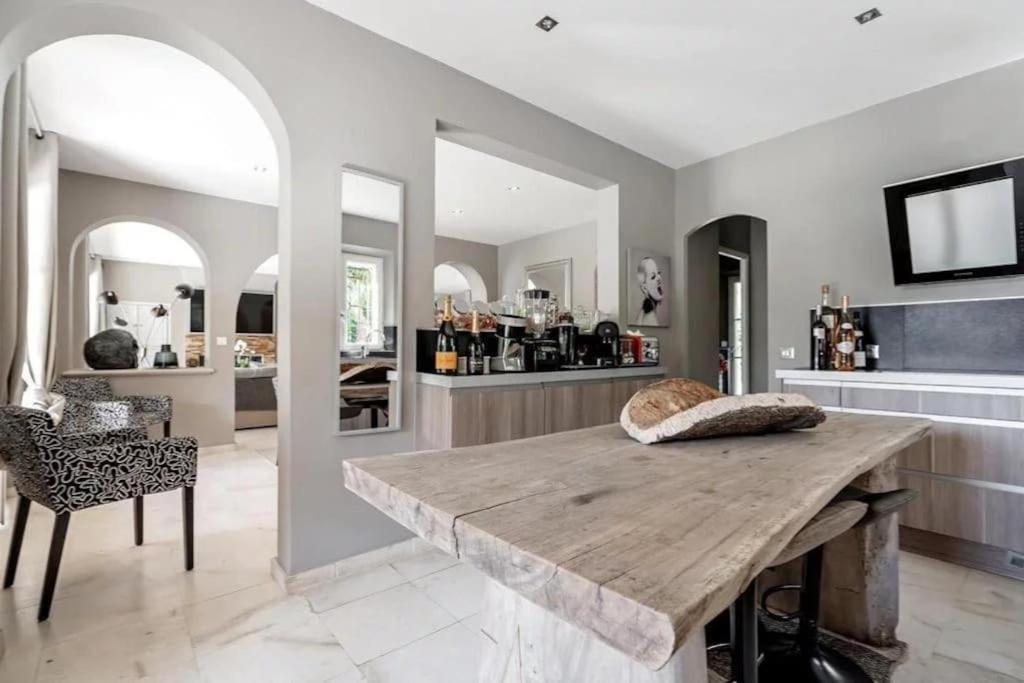 Grande Villa St-Tropez Area Avec Piscine Chauffee Gassin Ngoại thất bức ảnh